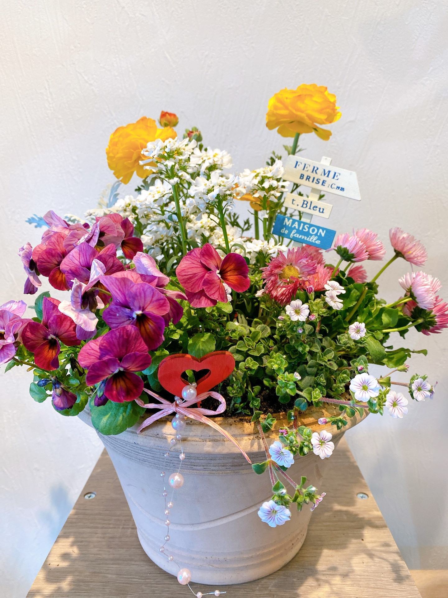 ラナンキュラスを使った寄せ植え